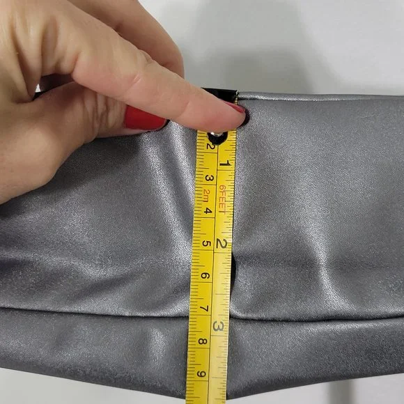 Matis Paris Women's Gray Adjustable Beauty Expert Little Purse Bag Pockets - Picture 11 of 12